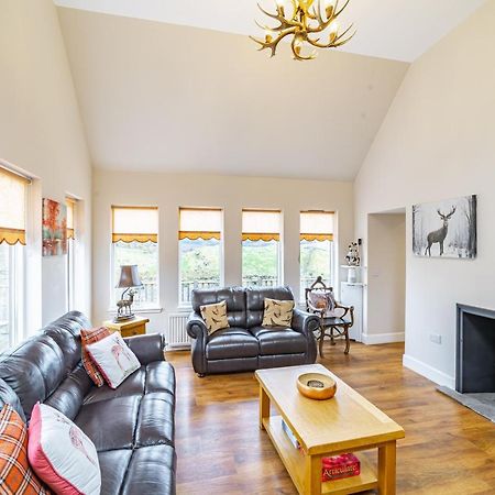 Stags View With Hot Tub Villa Blairgowrie and Rattray Bagian luar foto